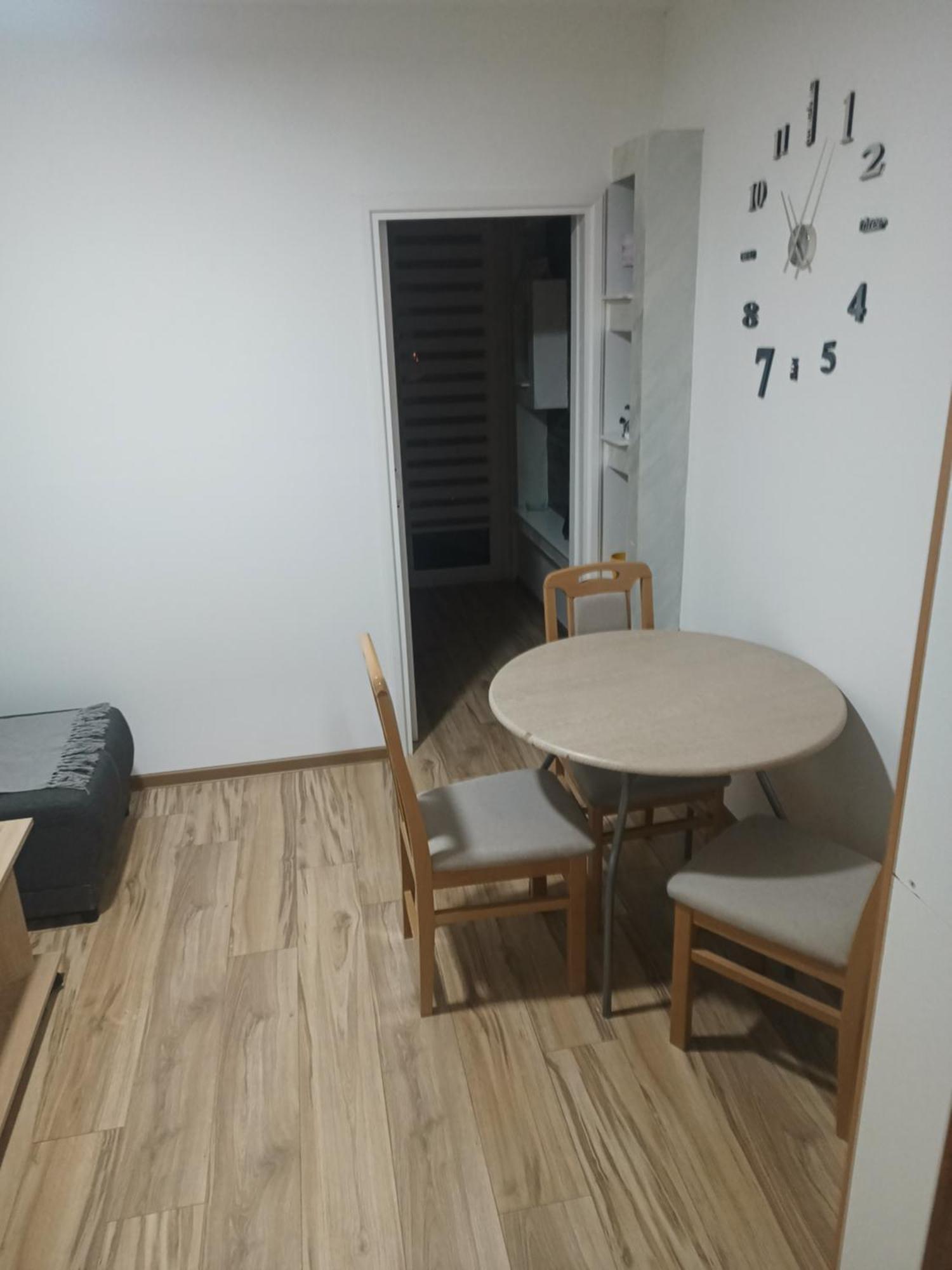 UžiceStan Na Dan Imアパートメント 部屋 写真