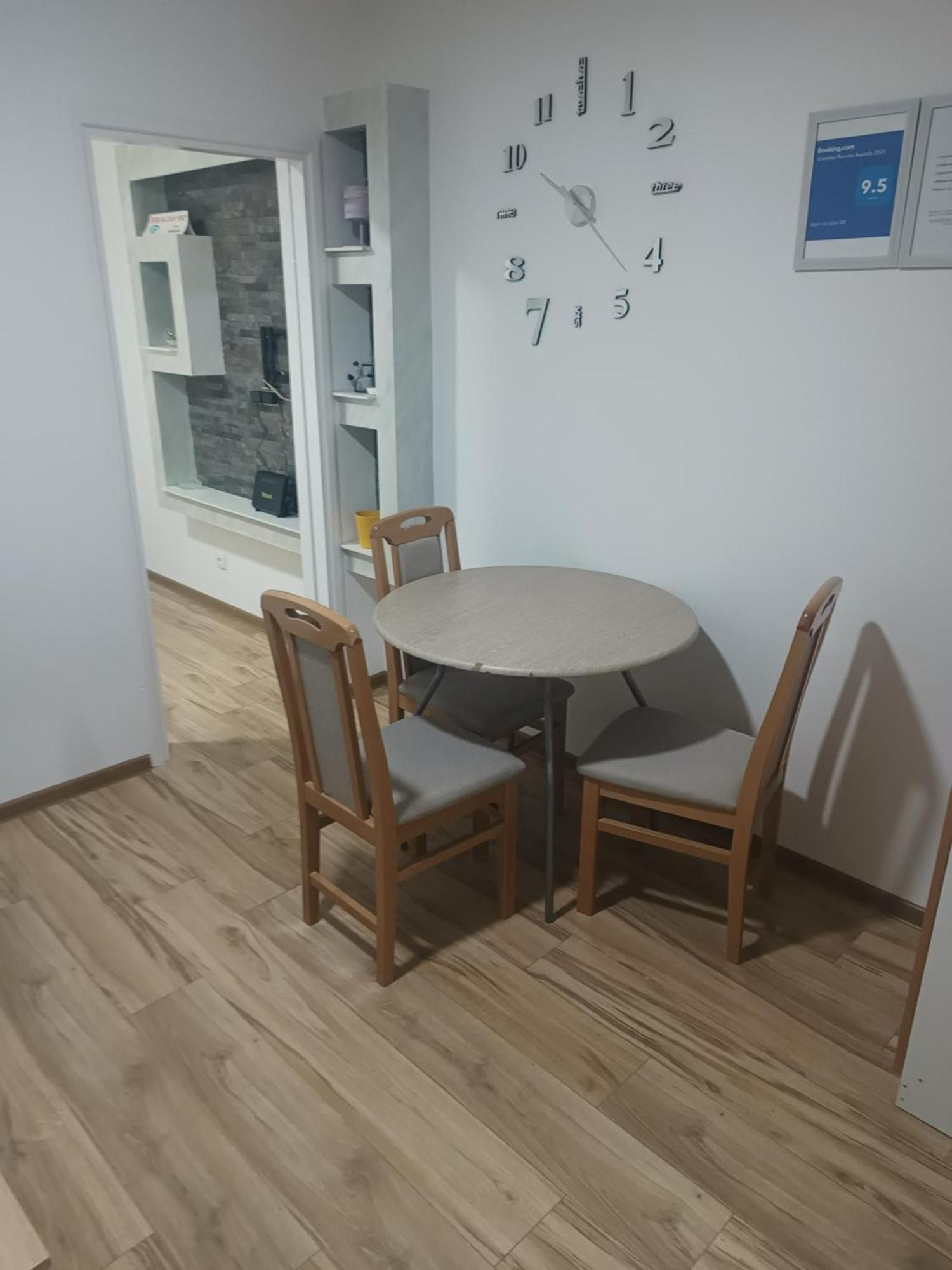 UžiceStan Na Dan Imアパートメント 部屋 写真
